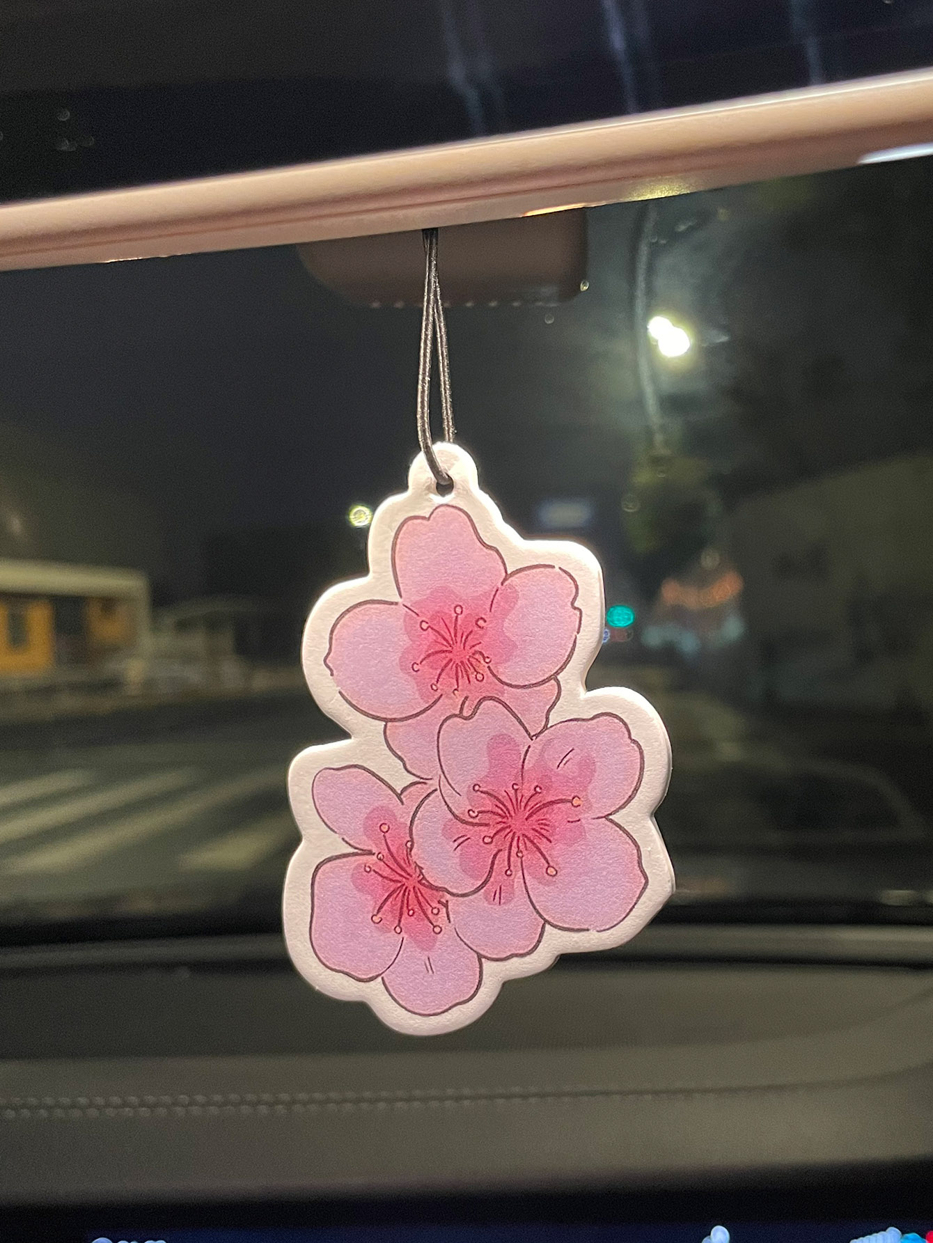 Sakura/Freesia Frisse Geur Vij - Perfume Fragrance Store recensie en prijs